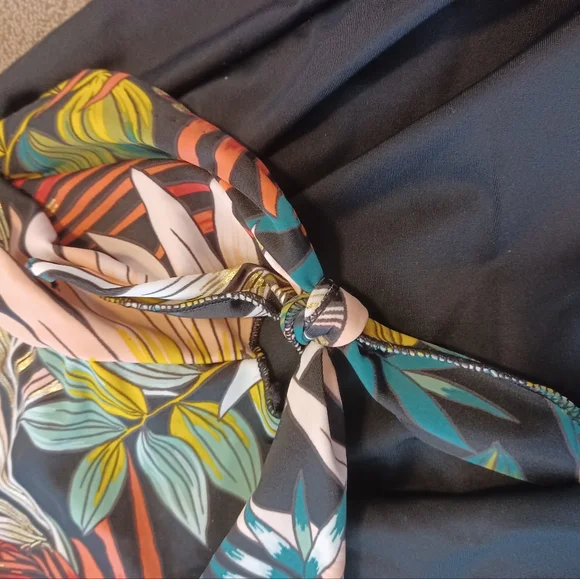 Miracle Suit Size 20 Romper - Picture 4 of 5